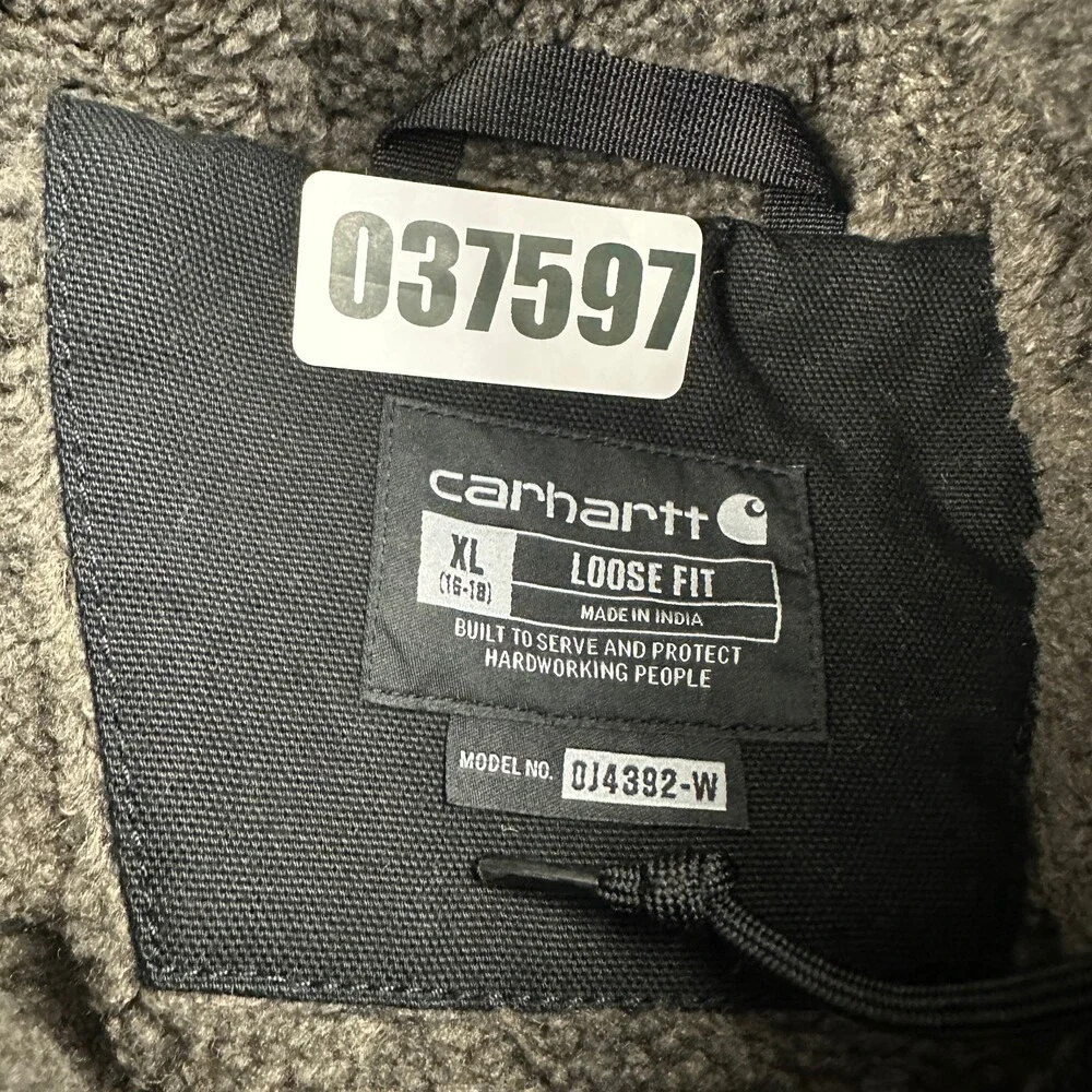 Carhartt jacket size